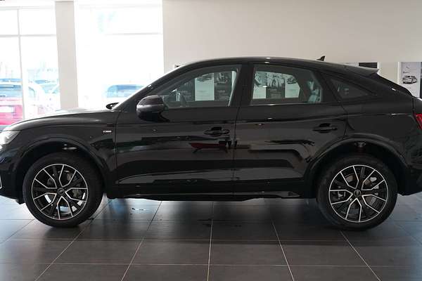 2024 Audi Q5 40 TDI S Line FY