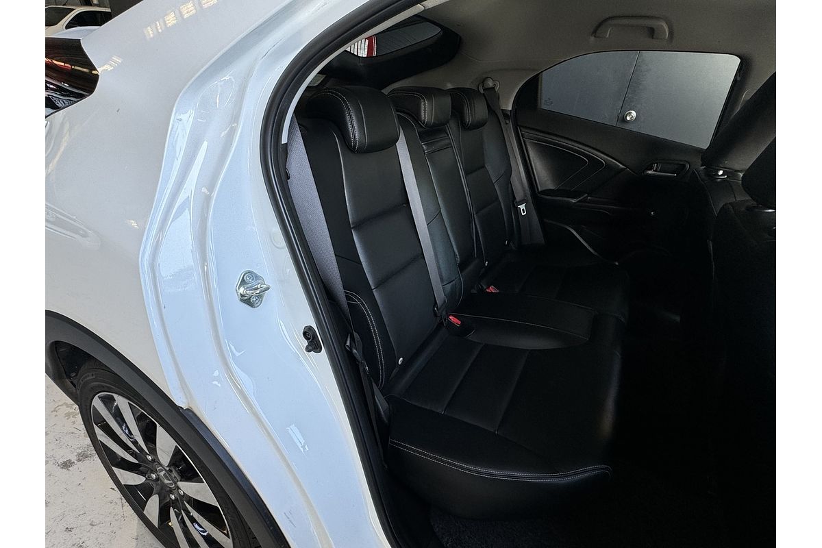 2015 Honda Civic VTi-L FK MY15