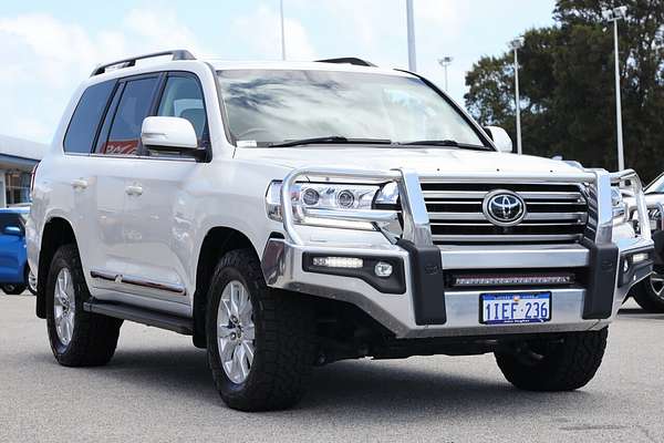 2017 Toyota Landcruiser Sahara VDJ200R