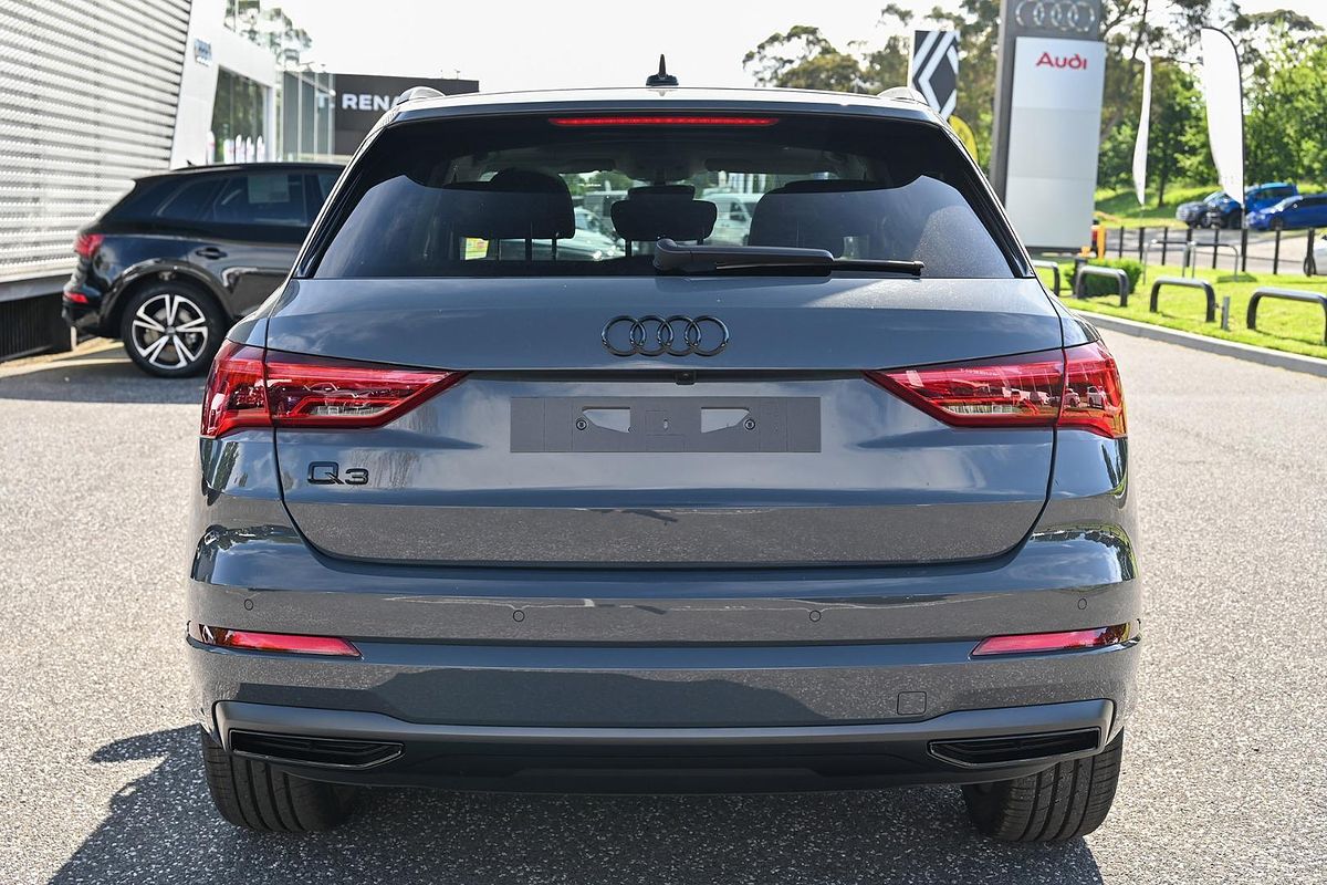 2024 Audi Q3 35 TFSI Dynamic Black F3