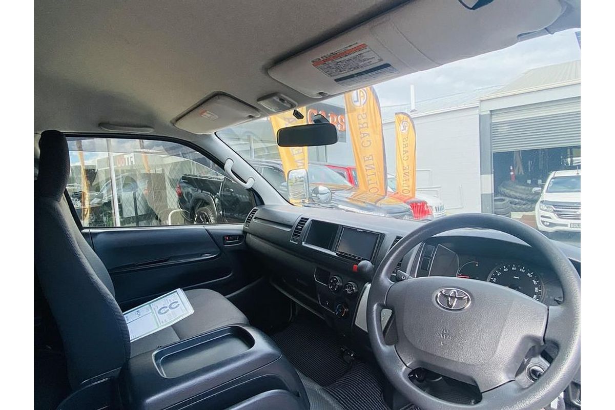 2015 Toyota Hiace
