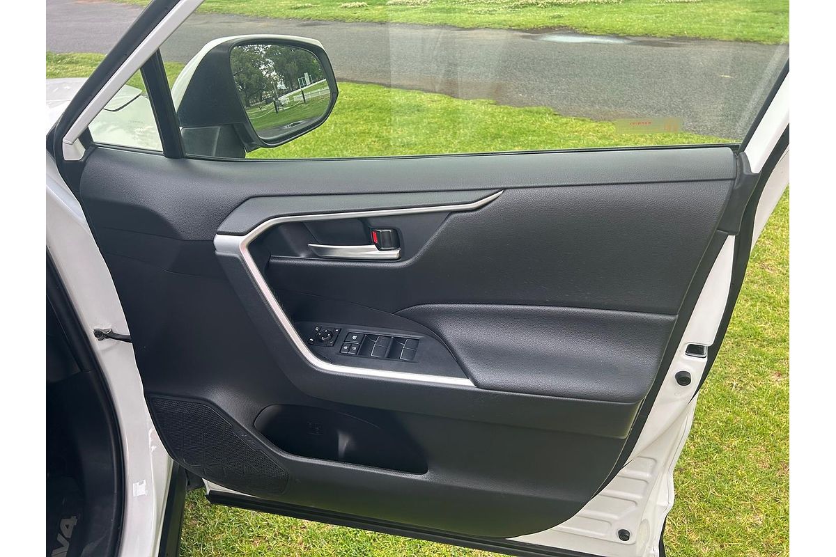 2020 Toyota RAV4 GXL AXAH52R