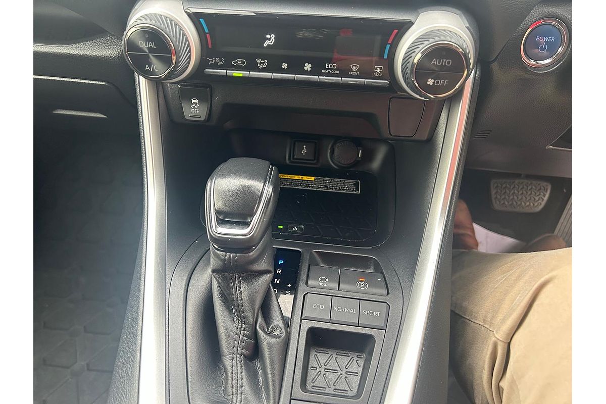 2020 Toyota RAV4 GXL AXAH52R
