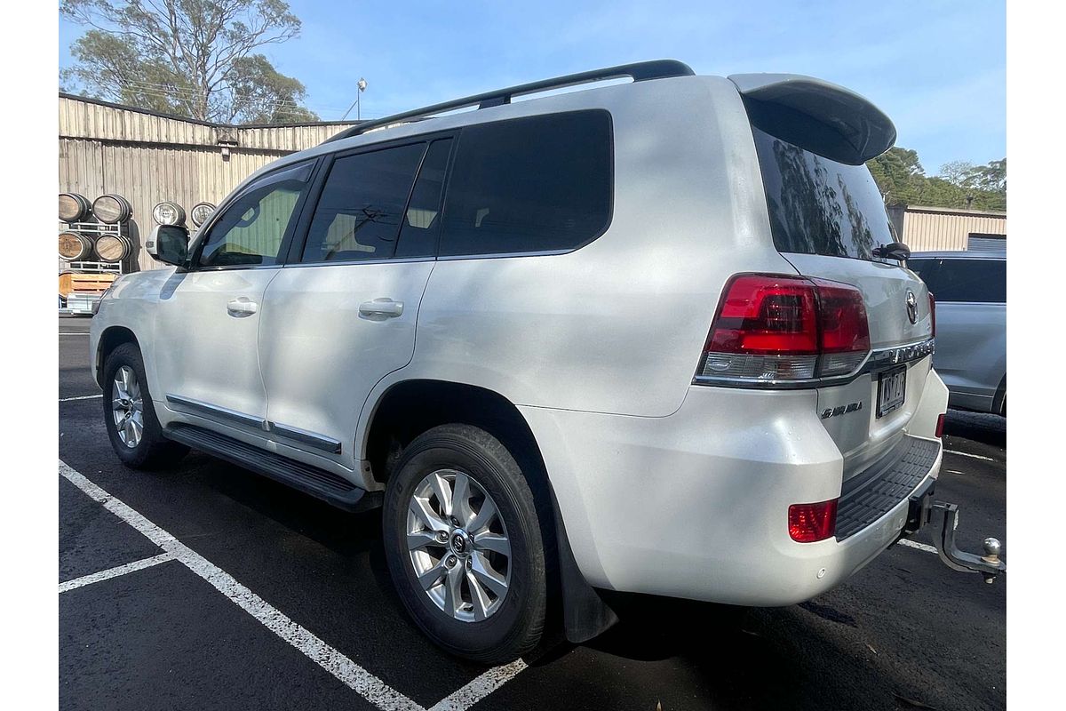 2015 Toyota Landcruiser Sahara VDJ200R