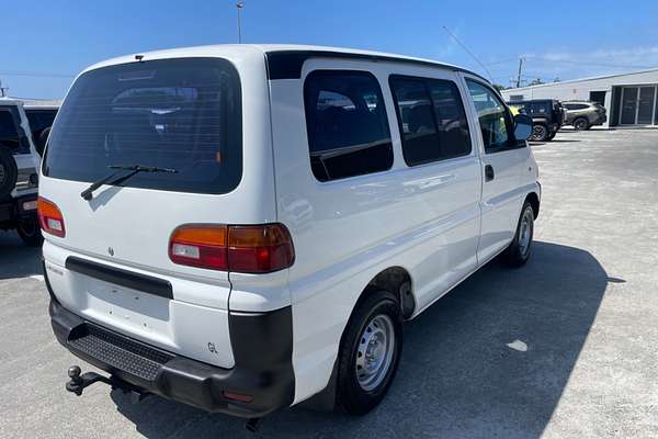 1997 Mitsubishi Starwagon GL WA