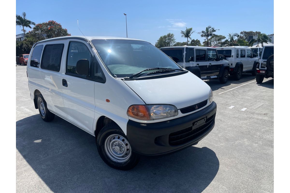 1997 Mitsubishi Starwagon GL WA