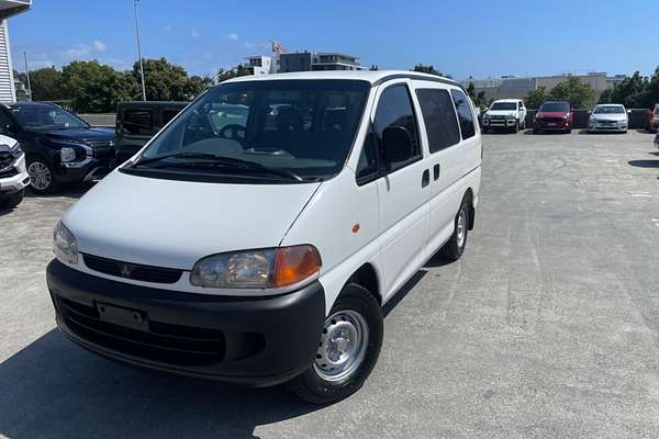 1997 Mitsubishi Starwagon GL WA