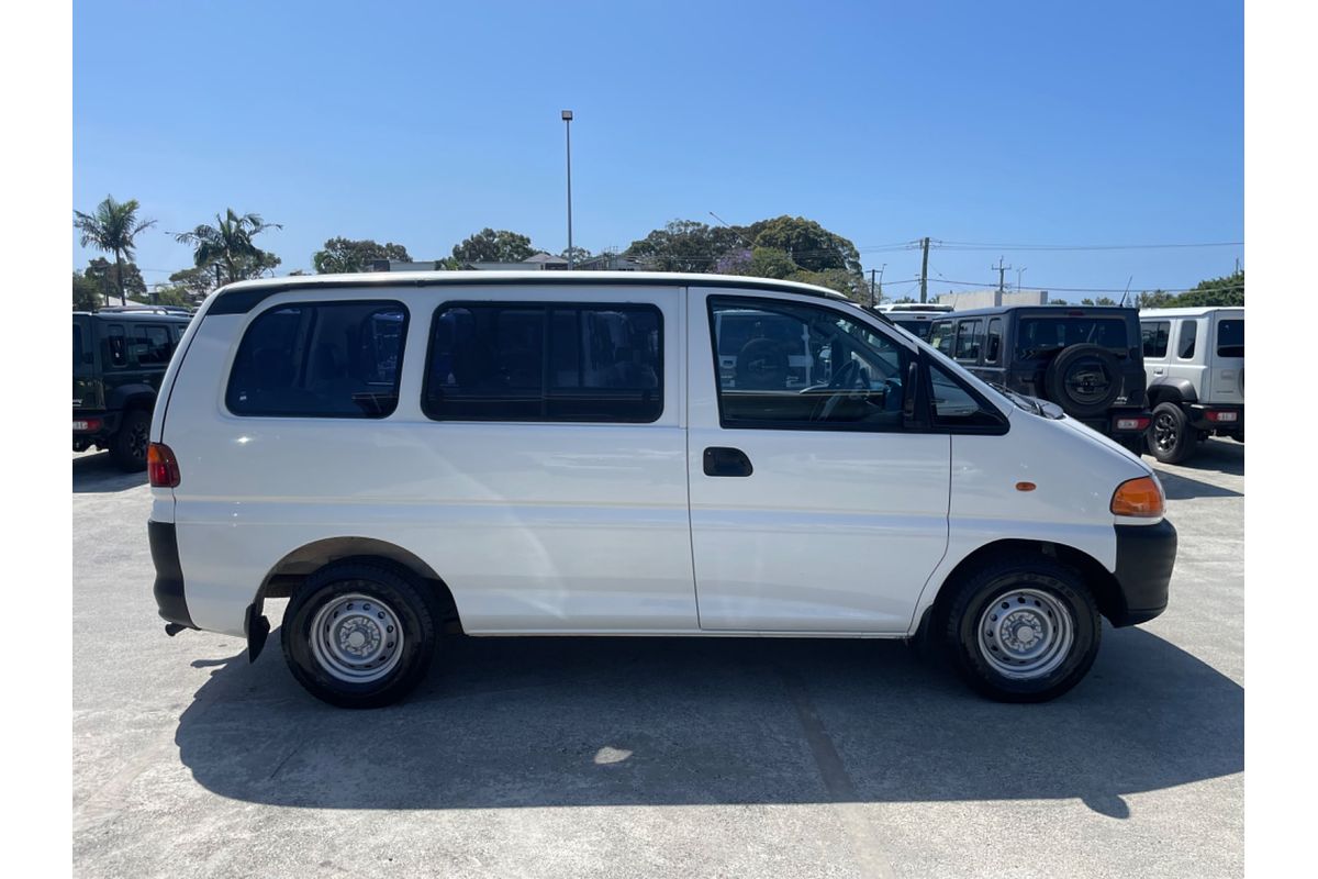 1997 Mitsubishi Starwagon GL WA