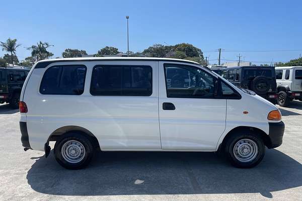1997 Mitsubishi Starwagon GL WA