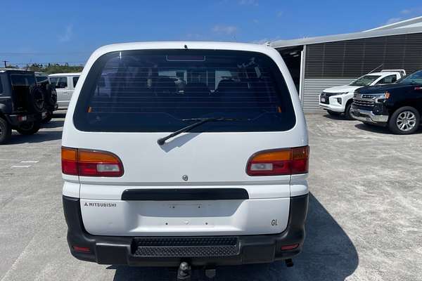 1997 Mitsubishi Starwagon GL WA