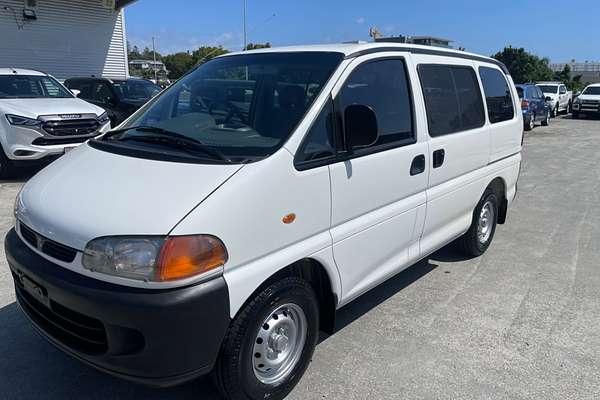 1997 Mitsubishi Starwagon GL WA