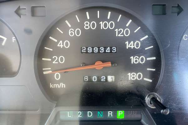 1997 Mitsubishi Starwagon GL WA