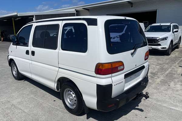 1997 Mitsubishi Starwagon GL WA