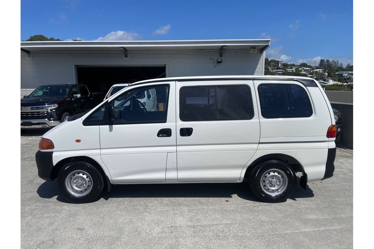 1997 Mitsubishi Starwagon GL WA
