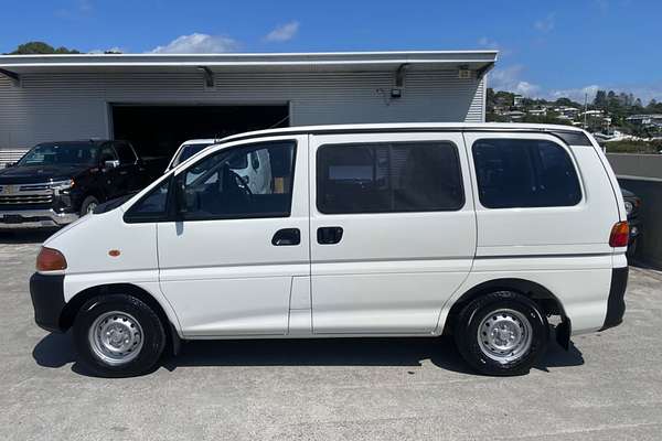 1997 Mitsubishi Starwagon GL WA