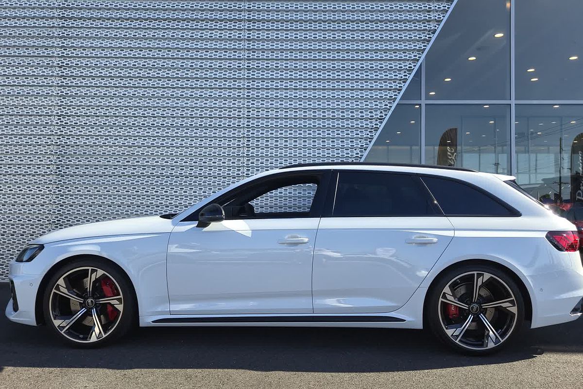 2024 Audi RS4 B9