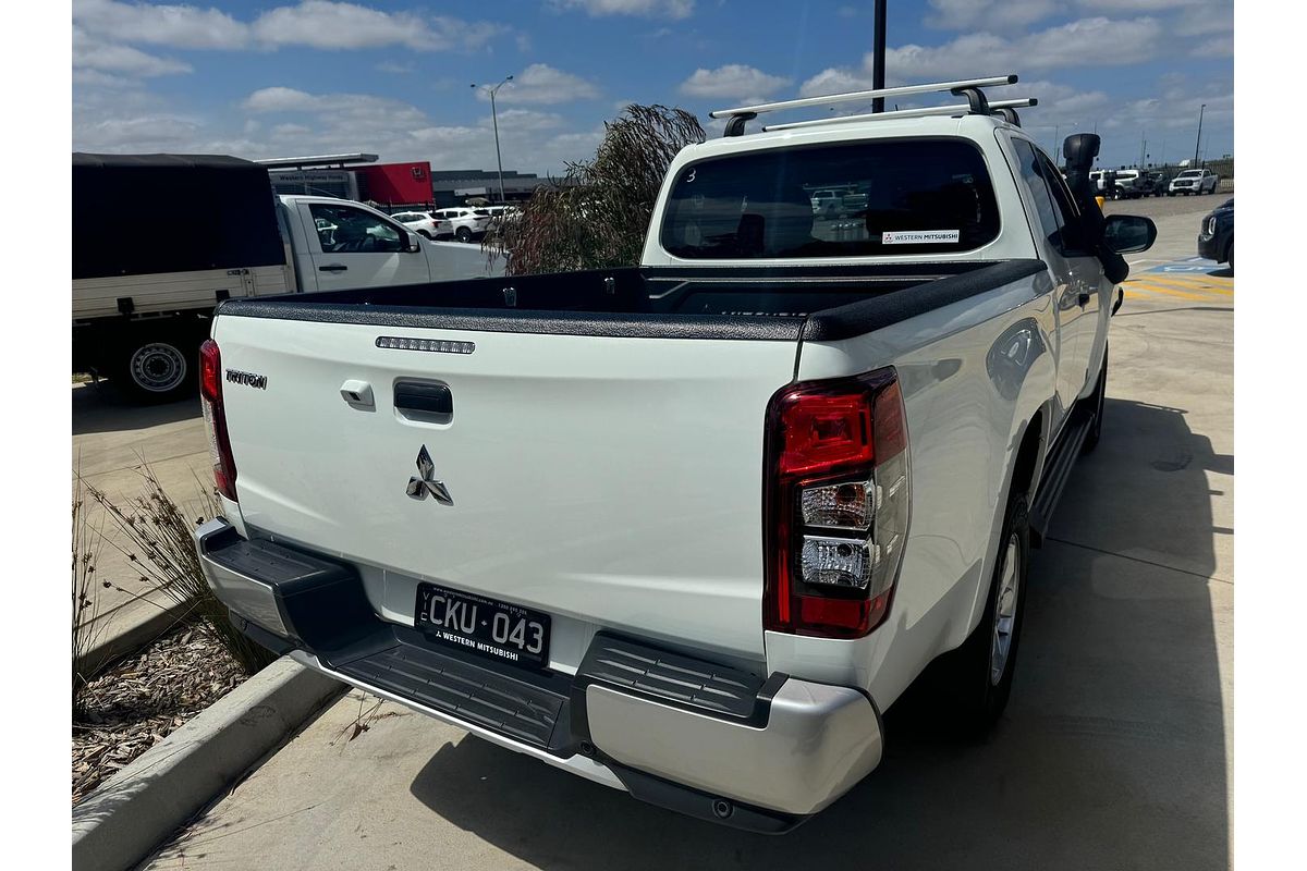 2023 Mitsubishi Triton GLX+ MR 4X4