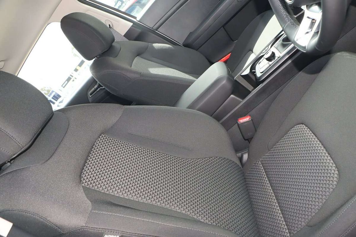 2024 Kia Sportage S NQ5