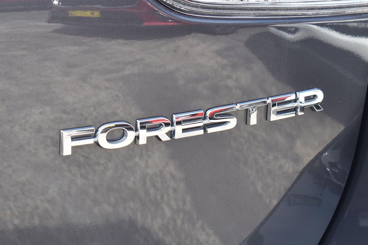 2023 Subaru Forester 2.5i-S S5