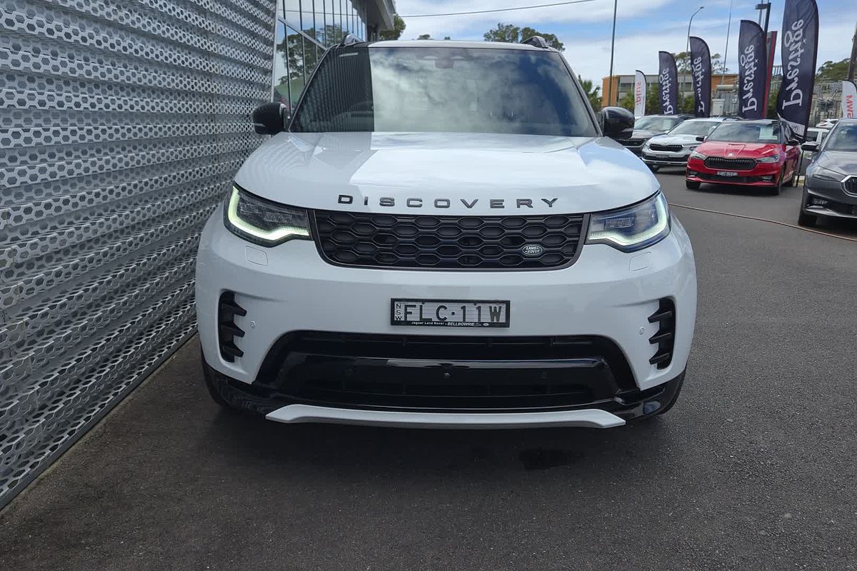 2024 Land Rover Discovery D300 Dynamic SE Series 5