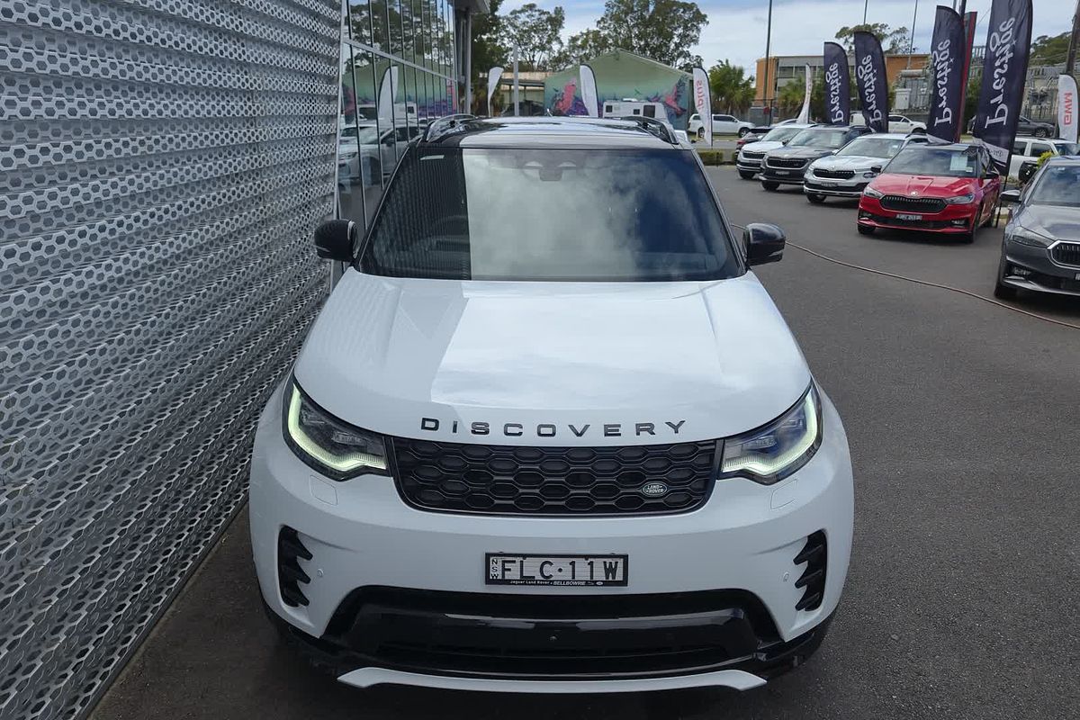 2024 Land Rover Discovery D300 Dynamic SE Series 5