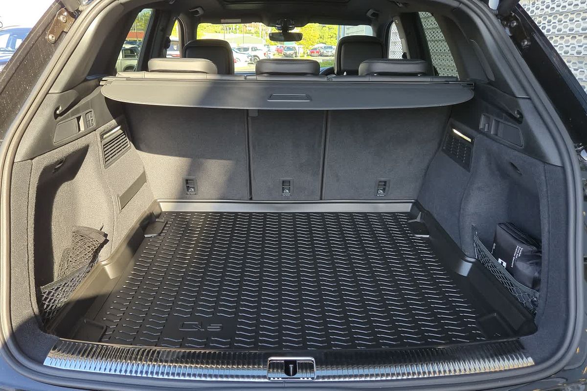 2024 Audi SQ5 TDI FY