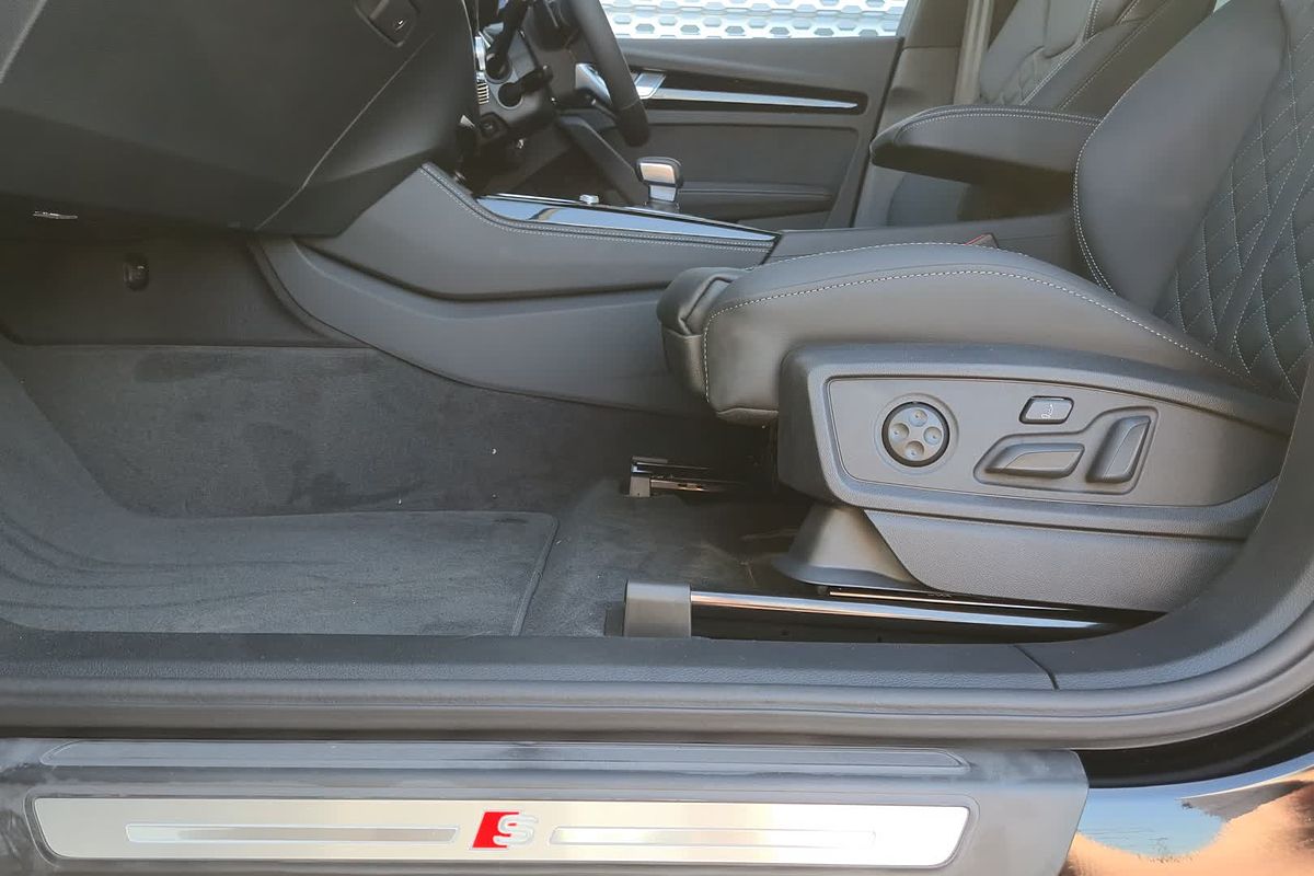 2024 Audi SQ5 TDI FY