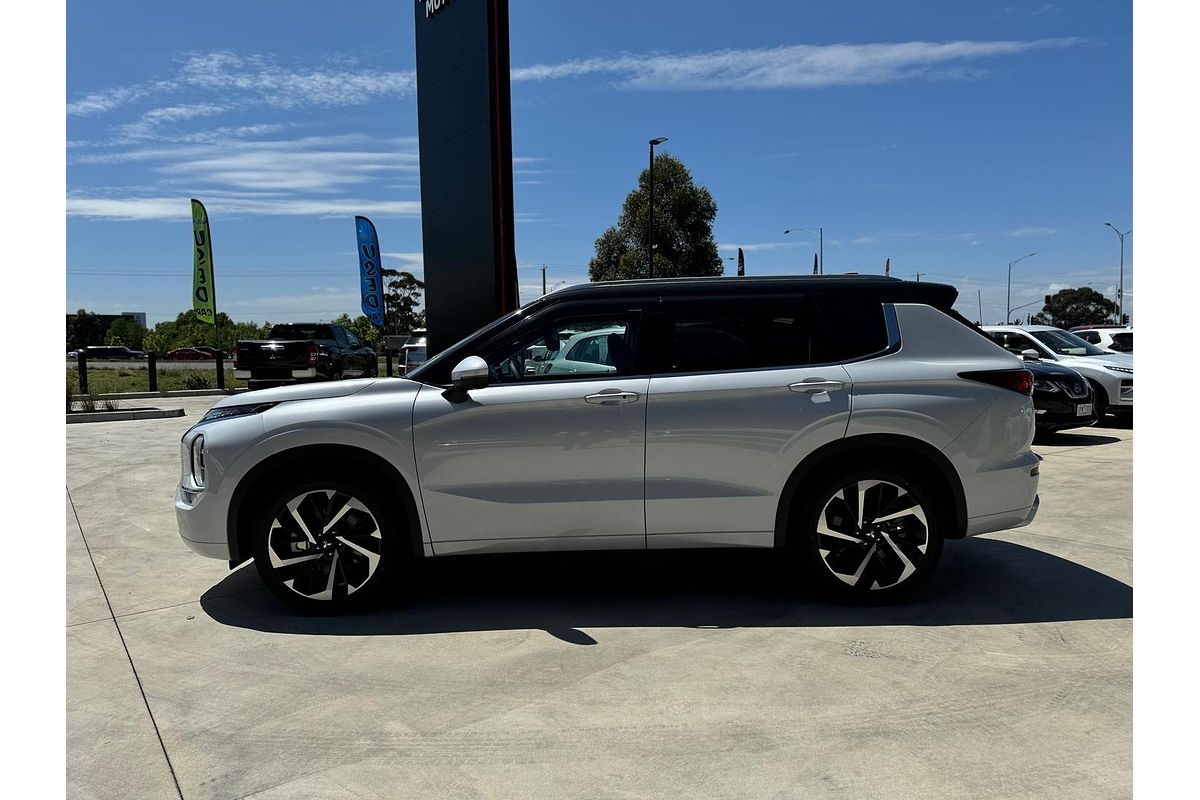 2024 Mitsubishi Outlander Exceed Tourer ZM