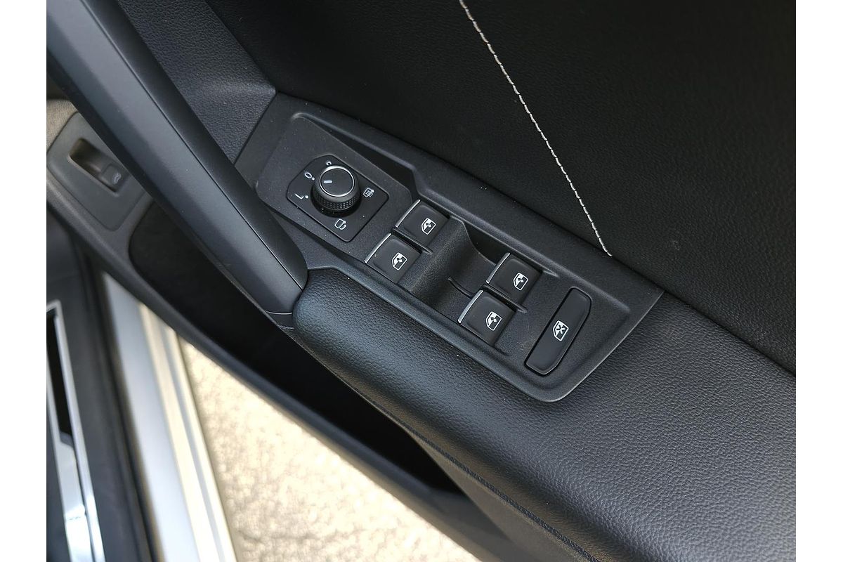 2022 Volkswagen Tiguan 162TSI R-Line 5N