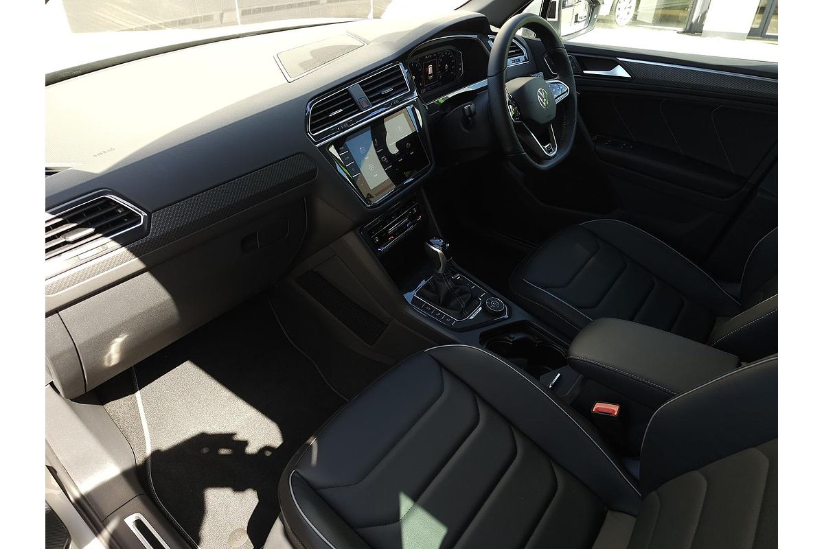 2022 Volkswagen Tiguan 162TSI R-Line 5N