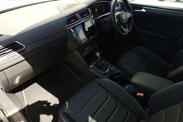 2022 Volkswagen Tiguan 162TSI R-Line 5N