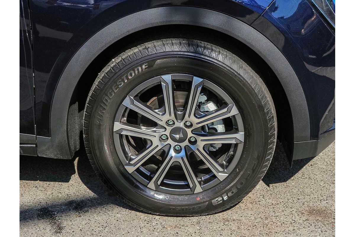 2024 Mahindra XUV700 AX7L