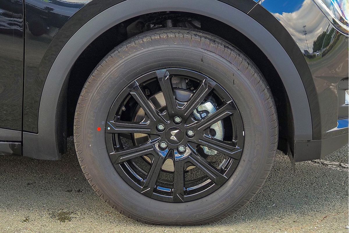 2024 Mahindra XUV700 AX7L Black Edition