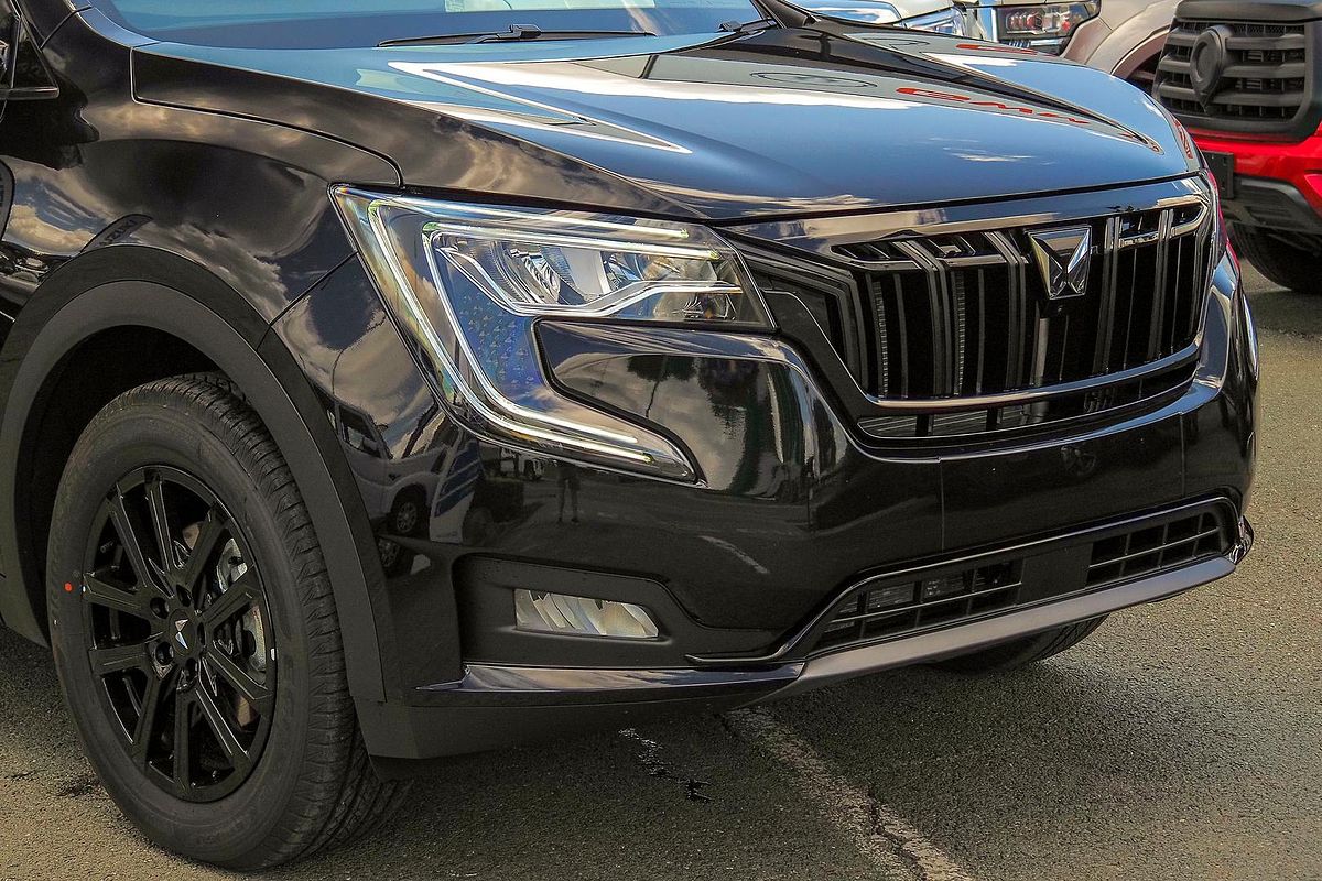 2024 Mahindra XUV700 AX7L Black Edition