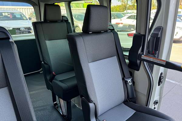 2024 Toyota Hiace Commuter GDH322R