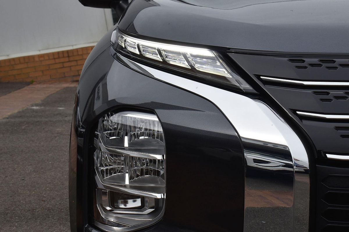 2024 Mitsubishi Outlander Exceed ZM