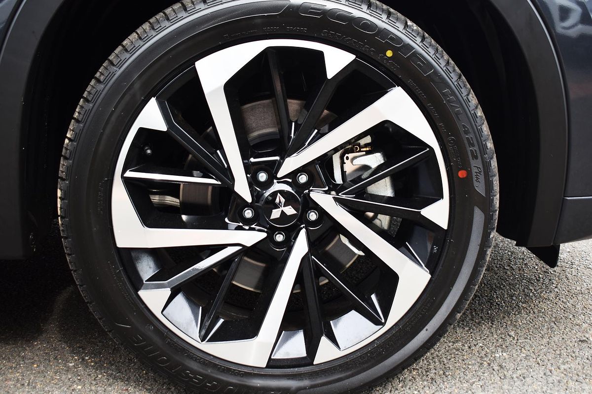 2024 Mitsubishi Outlander Exceed ZM