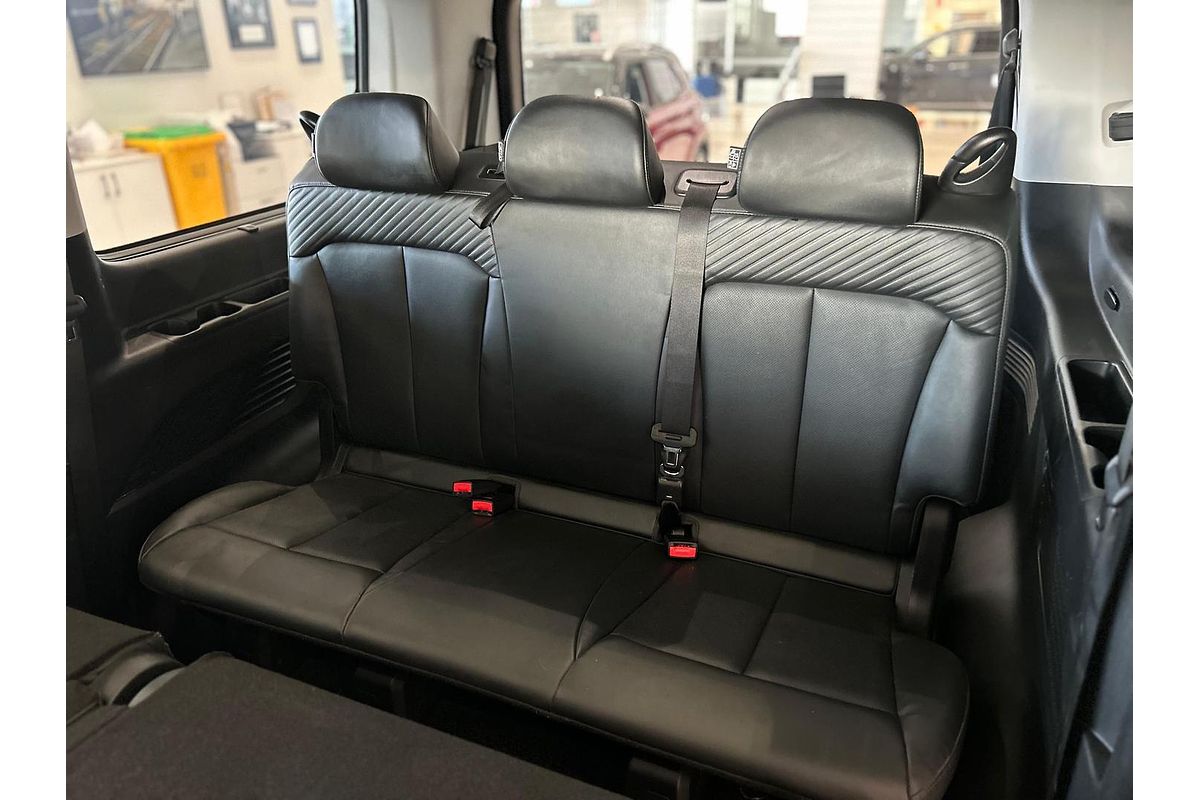 2021 Hyundai STARIA Highlander US4.V1