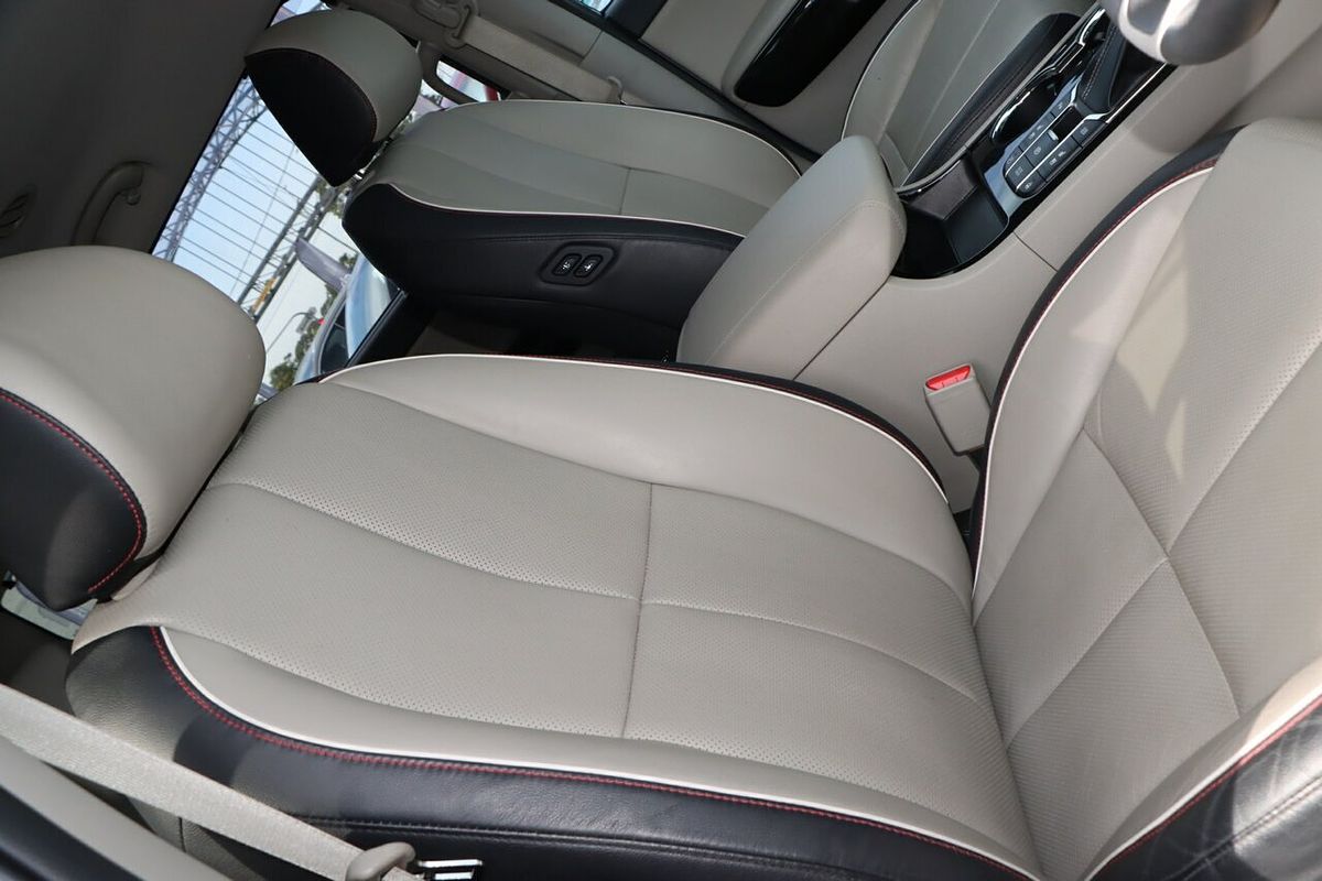 2018 Kia Carnival Platinum YP