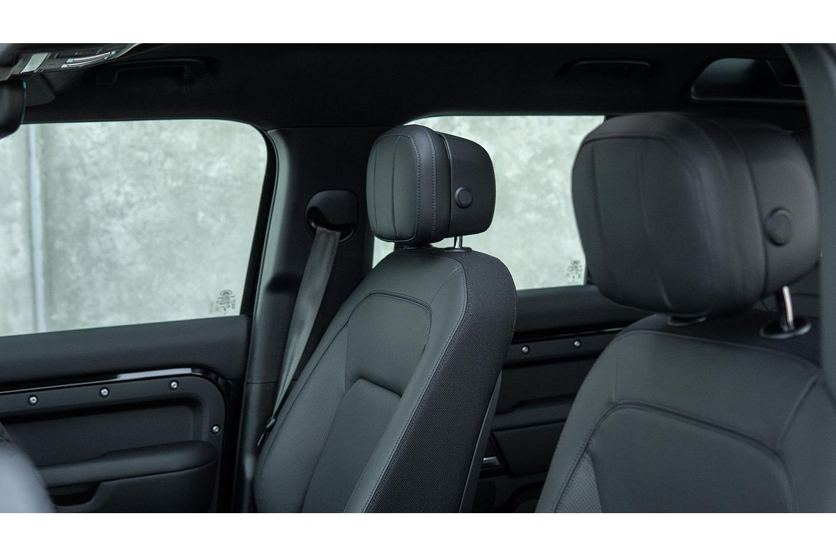 2024 Land Rover Defender 110 D350 X-Dynamic HSE L663