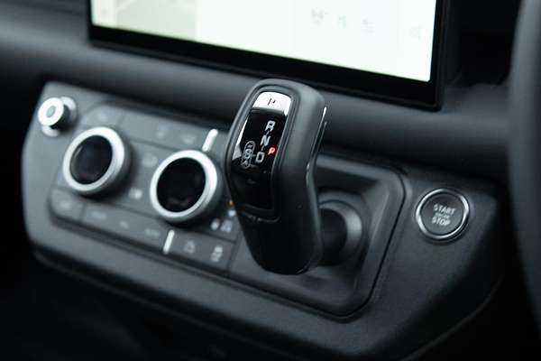2024 Land Rover Defender 110 D350 X-Dynamic HSE L663