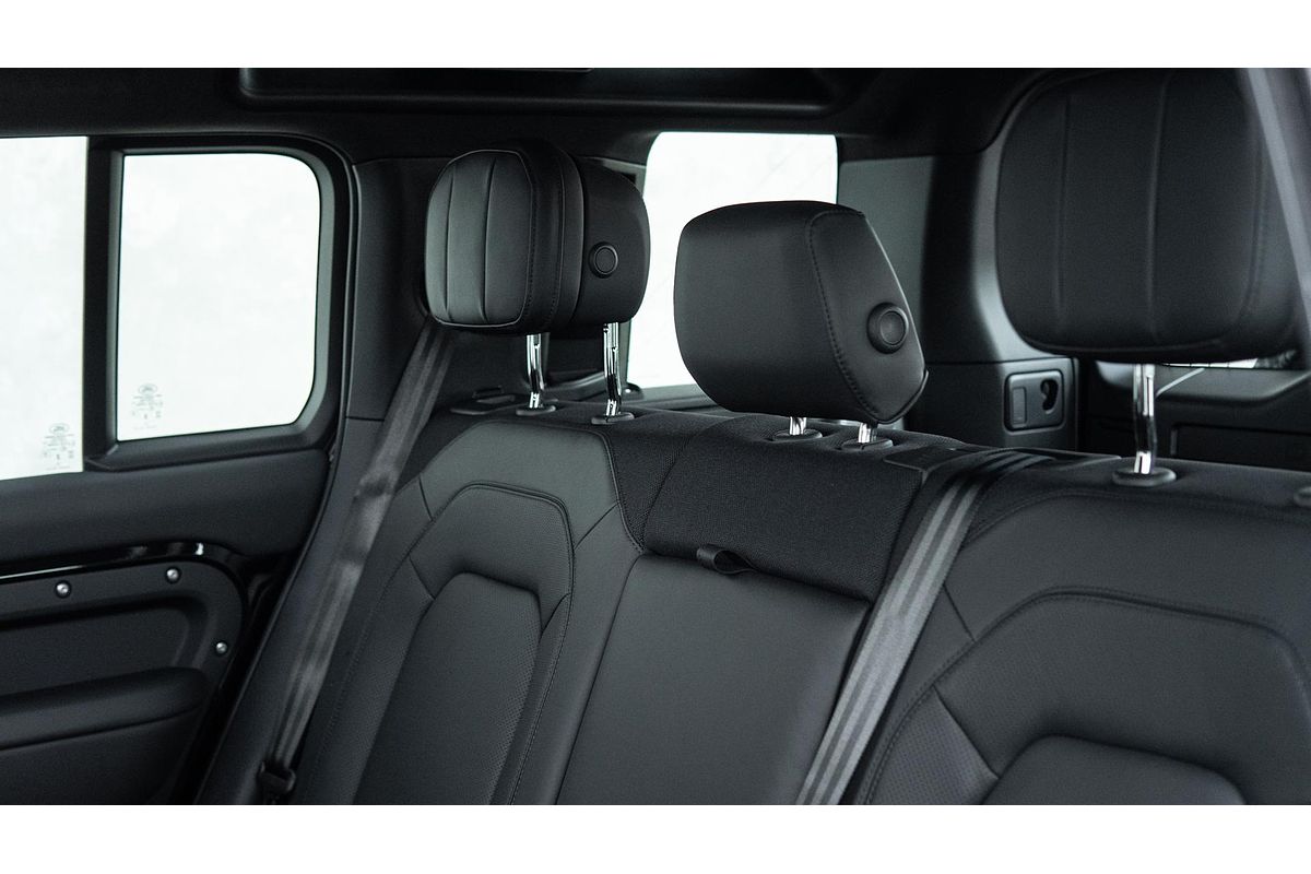 2024 Land Rover Defender 110 D350 X-Dynamic HSE L663