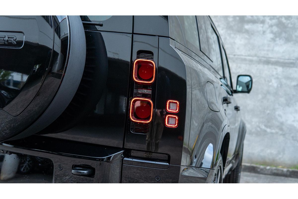 2024 Land Rover Defender 110 D350 X-Dynamic HSE L663