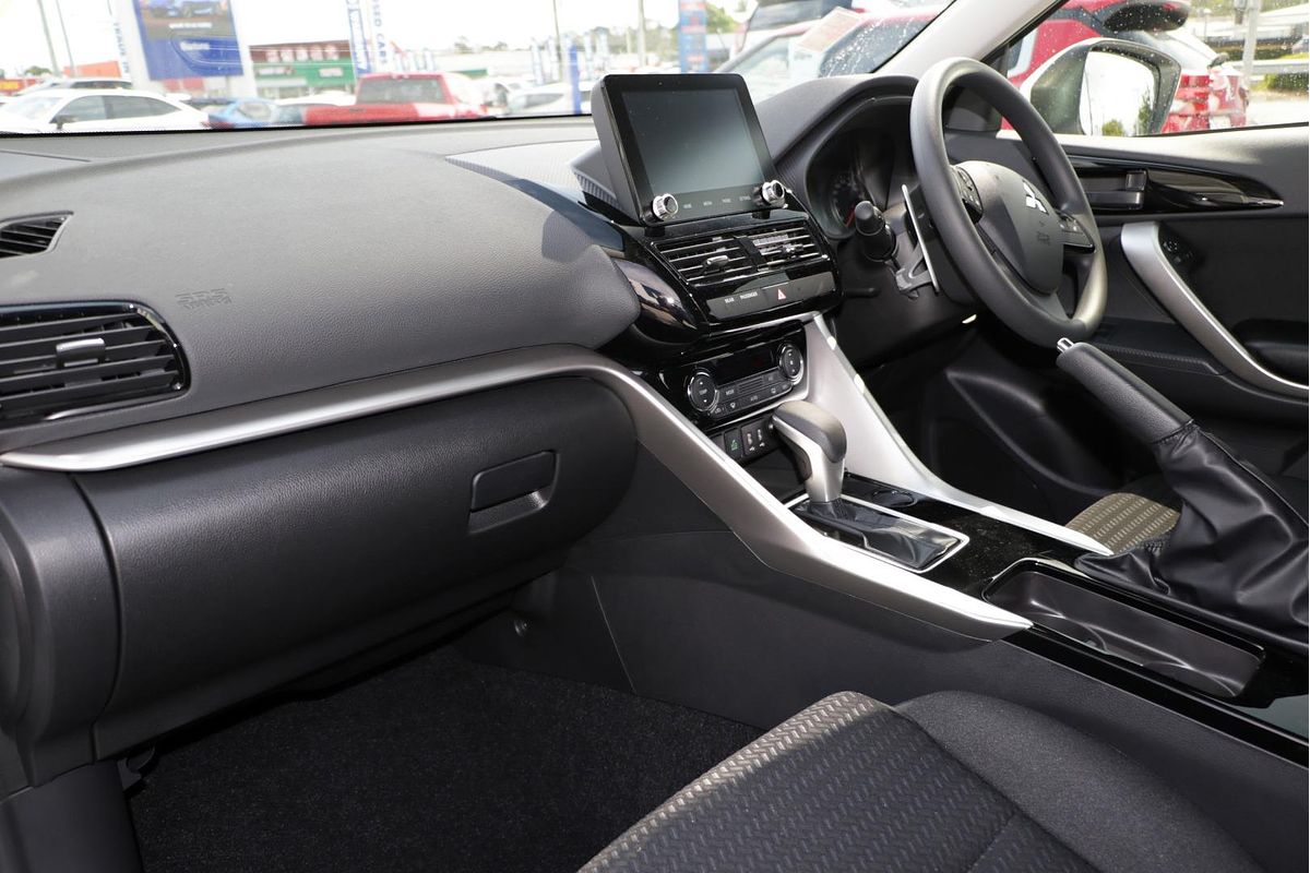 2024 Mitsubishi Eclipse Cross ES YB