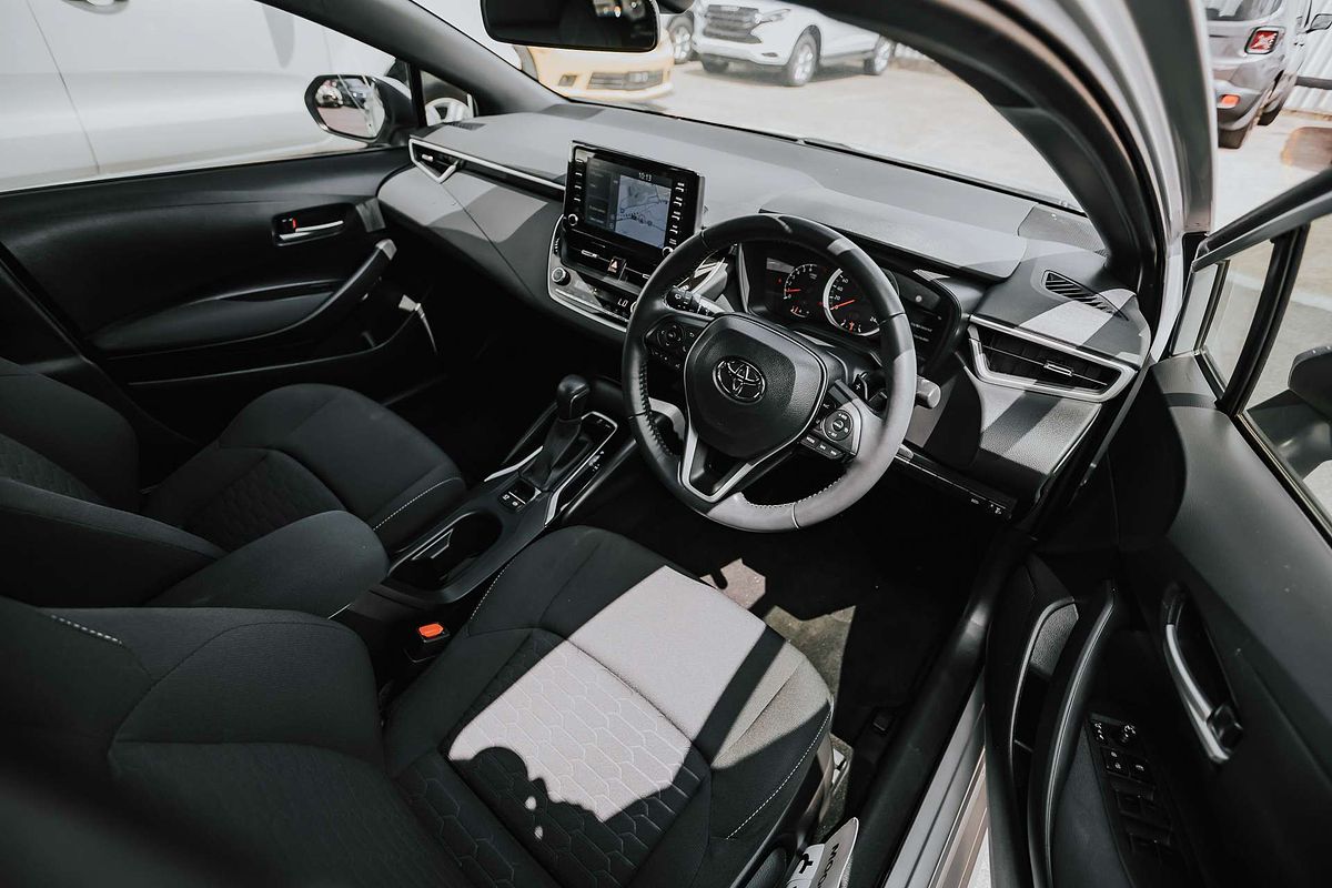 2021 Toyota Corolla SX MZEA12R