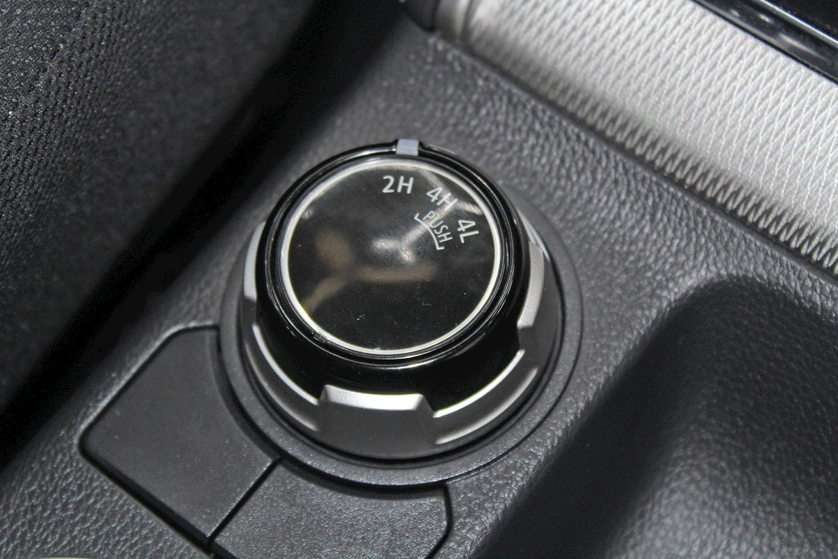 2021 Mitsubishi Triton GLX+ in WHITE Used Ute Burleigh Heads QLD