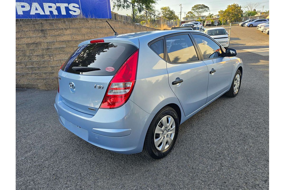 2011 Hyundai i30 SX in CLEAN BLUE Used Hatch Gladstone QLD