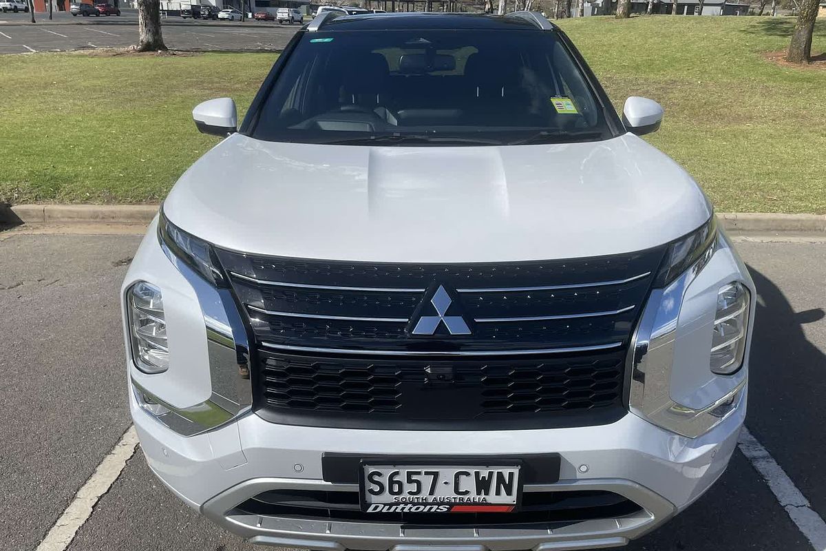 2023 Mitsubishi Outlander Exceed Tourer ZM