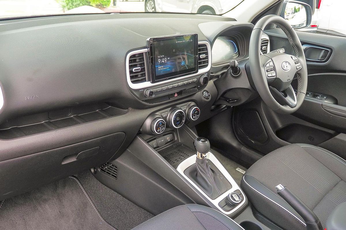 2024 Hyundai Venue Elite QX.V5