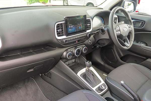 2024 Hyundai Venue Elite QX.V5